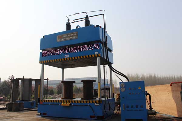 200噸汽車內飾液壓機