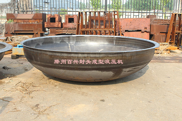 滕州百興封頭拉伸機廠內實拍