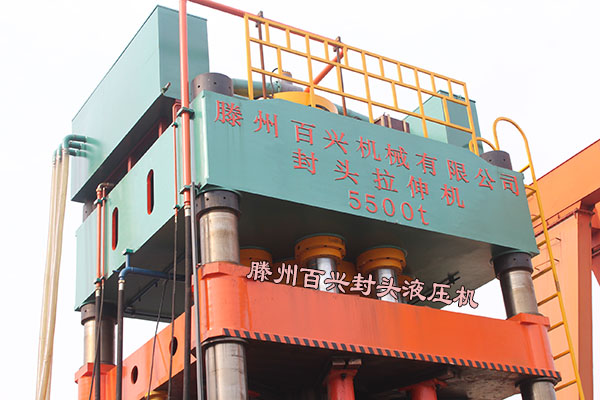 滕州百興封頭拉伸機廠內實拍