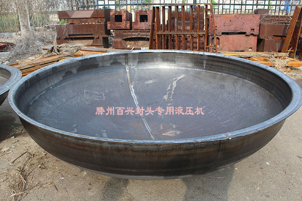 滕州百興封頭拉伸機廠內實拍