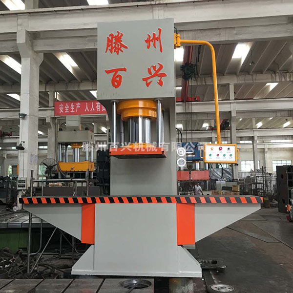 滕州百興315噸單臂校直機