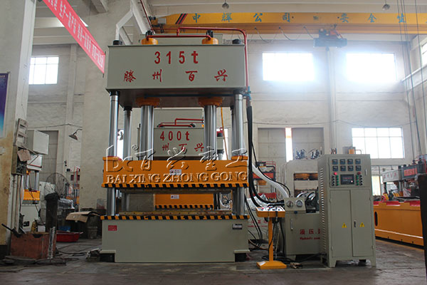 百興315噸汽車內飾液壓機